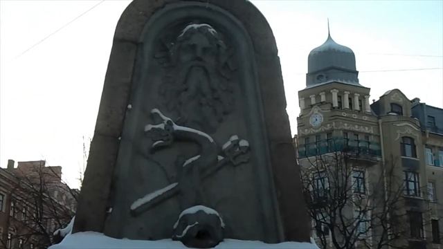 Грустная Ёлочка на Сенной Площади. смотреть онлайн