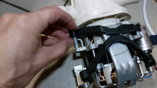 Посудомоечная машина Midea ошибка Е3 смотреть онлайн