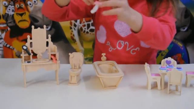 У АНЮТКИ ВАННА,ТУАЛЕТ И ТРЮМО 3Д смотреть онлайн