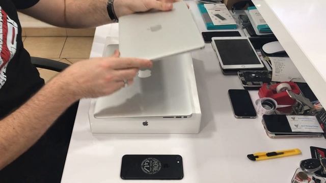 Macbook Air 2016 otpakivanje i aktivacija / Macbook Air unboxing смотреть онлайн