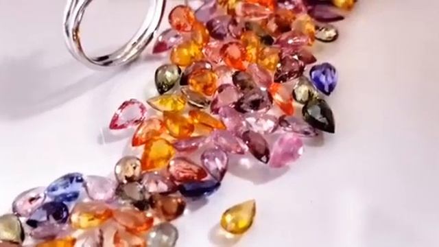 КОЛЬЦО «ЛОТОС» С СИНИМ САПФИРОМ СЕТ ИЗ ДВУХ КОЛЕЦ смотреть онлайн