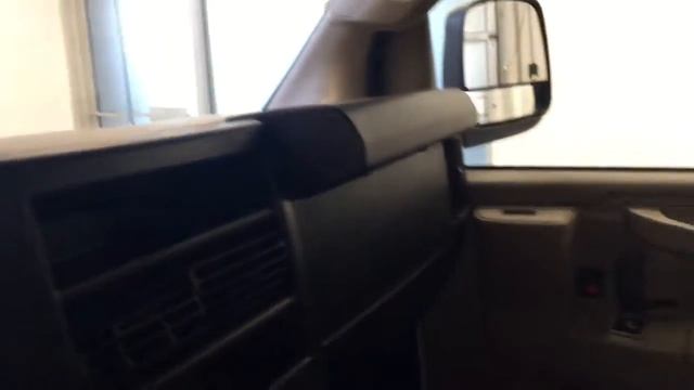 2016 Chevrolet Express Cargo Van RWD 2500 135" смотреть онлайн