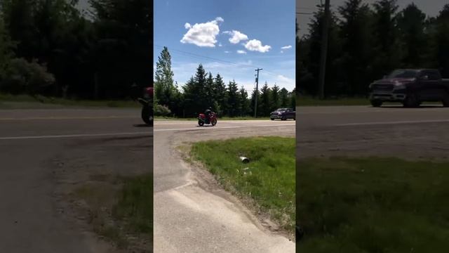 Honda VTR 1000 (super hawk) Vance and Hines Exhaust Acceleration смотреть онлайн