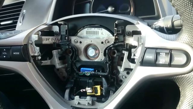 Как снять подушку безопасности водителя хонда цивик 4d Honda civic смотреть онлайн