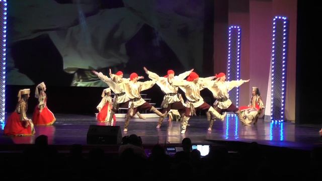 Мисс Абахай 2016. Кюн сузы. Сайгайский танец. смотреть онлайн