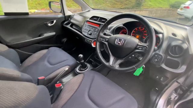 2013 (63) Honda Jazz 1.3 I-VTEC ES PLUS 5d 99 BHP смотреть онлайн
