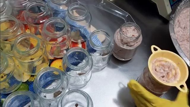 Тушенка из кролика, способ 1 в автоклаве wein 42л смотреть онлайн