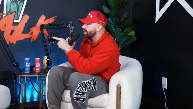 BRADLEY MARTYN ADDRESSES THE ZOO CULTURE GYM OPENING CONTROVERSY смотреть онлайн