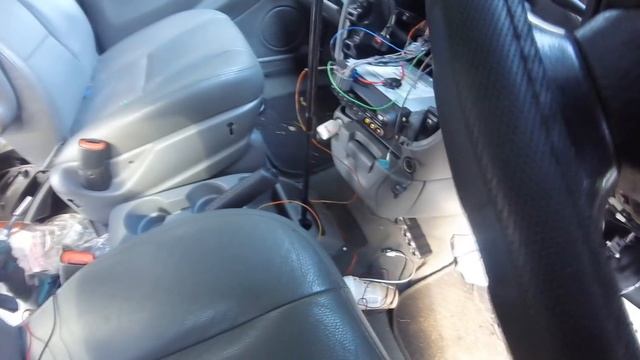 How to Pull the Chrysler Grand Dodge Caravan / Как вытащить запаску Chrysler Grand Dodge Caravan смотреть онлайн