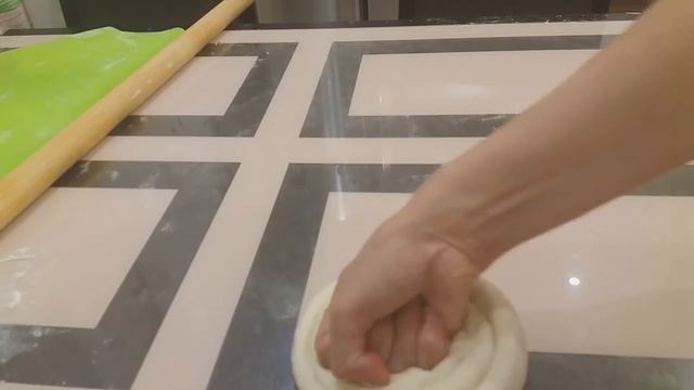 СУПЕР СЛОЁНАЯ ЛЕПЁШКА В ДУХОВКЕ с разными начинками. Katlama смотреть онлайн