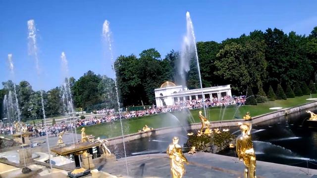 Запуск фонтанов в Петергофе смотреть онлайн
