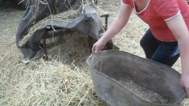 миниатюрная зерновая молотилка смотреть онлайн