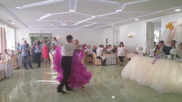 Праздничный танец на свадьбе 2 смотреть онлайн