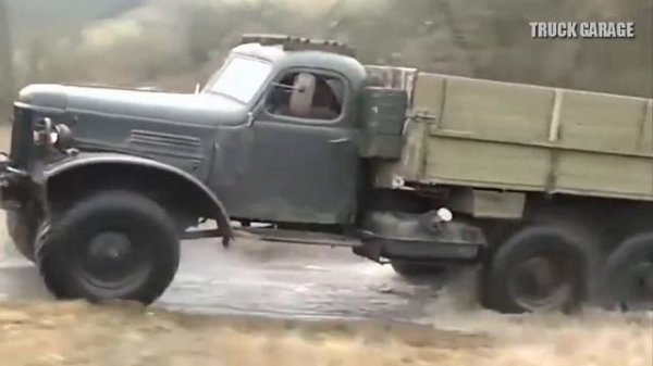 6x6 Old Truck Kamaz Vs Ural River Crossing