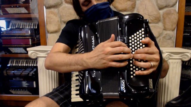 3920 - Black Settimio Soprani Artist I Piano Accordion LMMH 30 72 $4999 смотреть онлайн