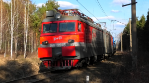 ВЛ11-394 с перегоняемыми ТЭМ2-5354, ТГМ6Д-0375 и грузовым поездом