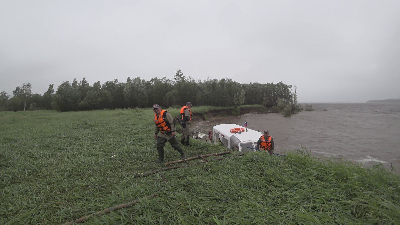 Пережидаем шторм на Оби. смотреть онлайн