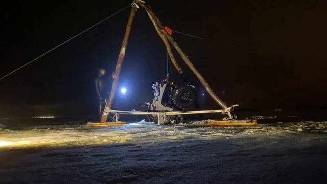 Поднимаем два утопленных квадроцикла со дна финского залива. смотреть онлайн