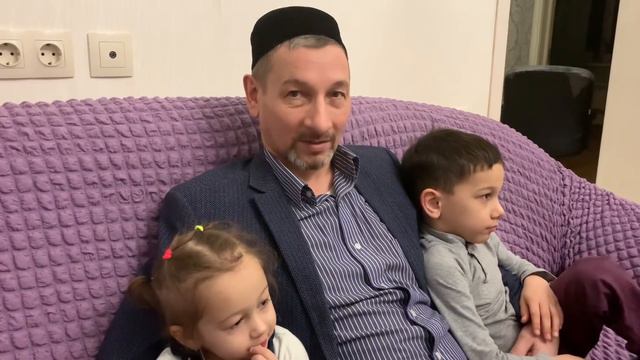 Алты малай тапкач, кыз туды».  Татарская семья: 6 мальчиков и одна девочка!