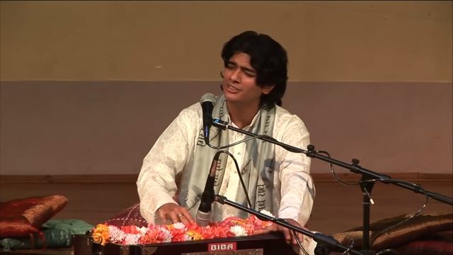 Bittu Mallick / Битту Маллик "Brahma Vishnu Mahesh" Moscow 19.01.2013 смотреть онлайн