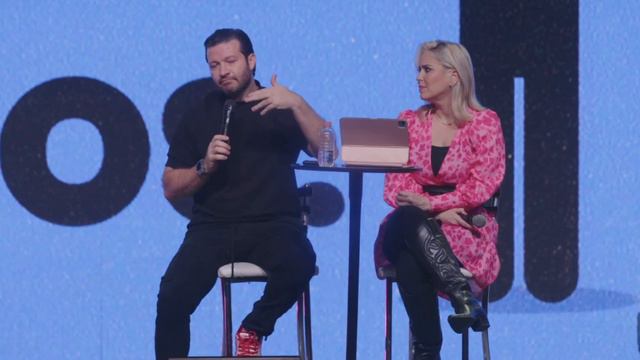 PUEDO COMPRARME MIS FLORES - RODRIGO PALMER Y LETICIA OROPEZA смотреть онлайн