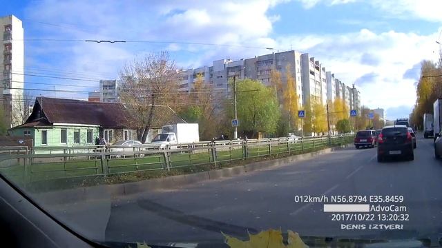 ДТП. Тверь, Паши Савельевой улица (22.10.2017 (13:20)) смотреть онлайн