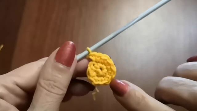 Вязаное украшение. Украшение для шапочки. Вязаные колокольчики. Knitted bells. смотреть онлайн
