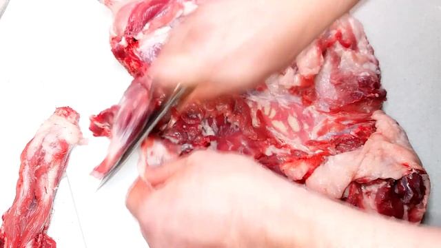 МЯСНОЙ РУЛЕТ из нутрии. Кулинарный канал "НА КУХНЕ У МАМЫ" смотреть онлайн