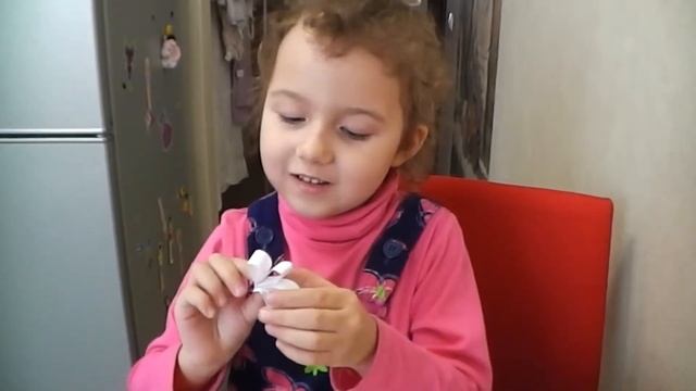 Барнаул. Забавная снежинка из бумаги. Новая поделка. смотреть онлайн