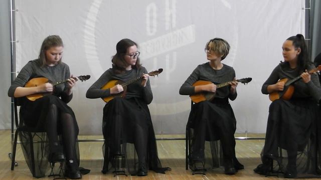 Квартет домр - "Юбилейный марш" смотреть онлайн