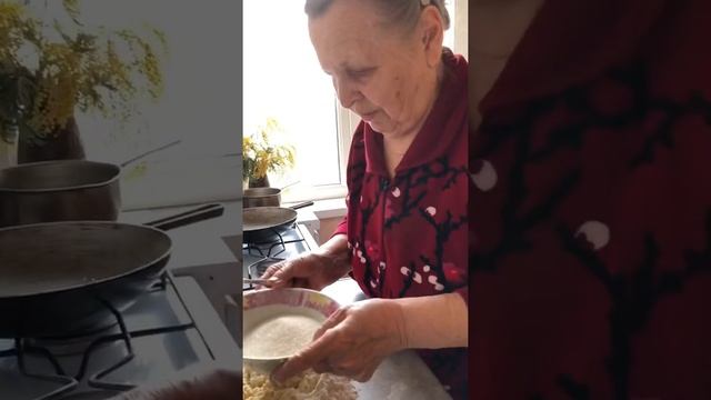 «Орешки»! Бабушкин рецепт! Жаренные тесто. смотреть онлайн