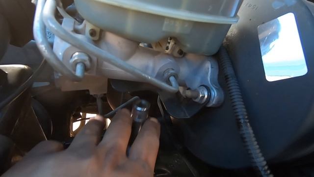 How To Install New KYB Shocks On A Cherokee XJ смотреть онлайн