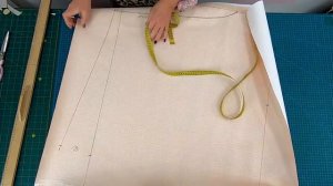 Такой блузы у нас ещё не было. Небанальная блуза необычного кроя и посадки.mp4