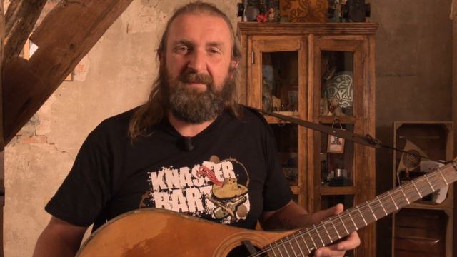 William Shows How A Guitar Becomes A Gitouki - Rapalje Show 15