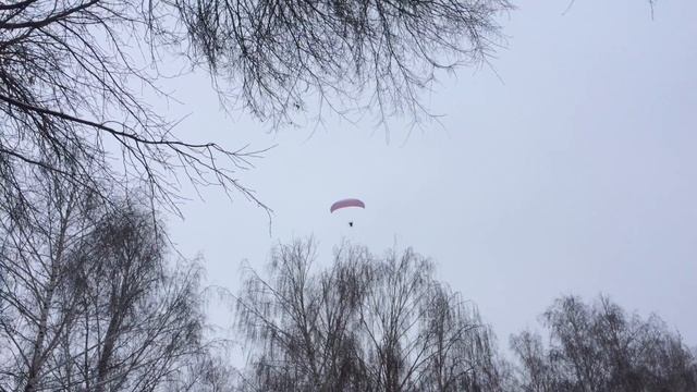 Отрадный Самарская область мужик летает на планере