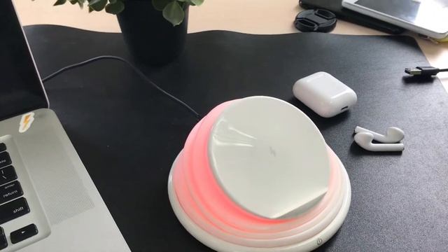 Беспроводное зарядное устройство (ЗУ) mood light S18 с функцией быстрой зарядки 10 W смотреть онлайн
