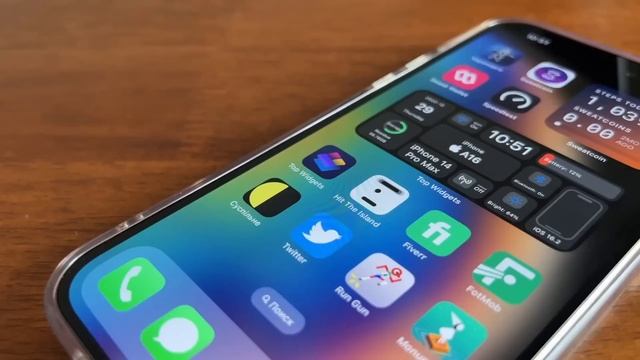 Скрытые функции iPhone! Темный режим 2.0 и проверка iPhone на вирусы! смотреть онлайн