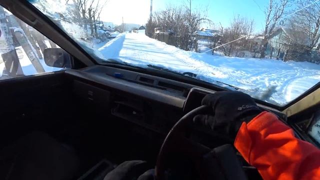 Рассказываем про судьбу бусика. Съездили первый раз за зиму на дачу. смотреть онлайн