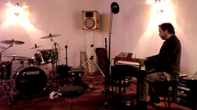 Everybody gotta learn sometimes - Beck Cover смотреть онлайн