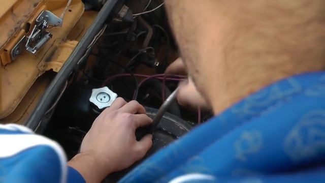 Как менять воздушный фильтр на ВАЗ 2101 смотреть онлайн