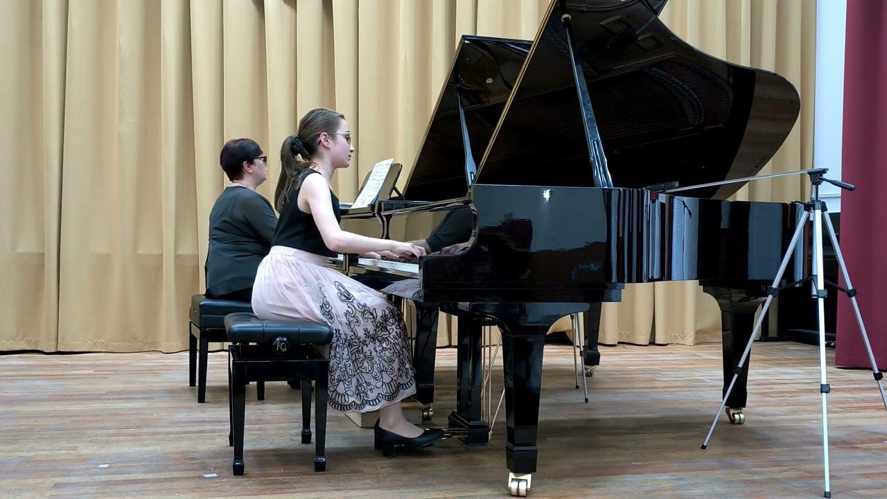 14. И.С.Бах - «Концерт для фортепиано и струнного оркестра ре минор». Исп. Синягина Дарья (5 класс) смотреть онлайн