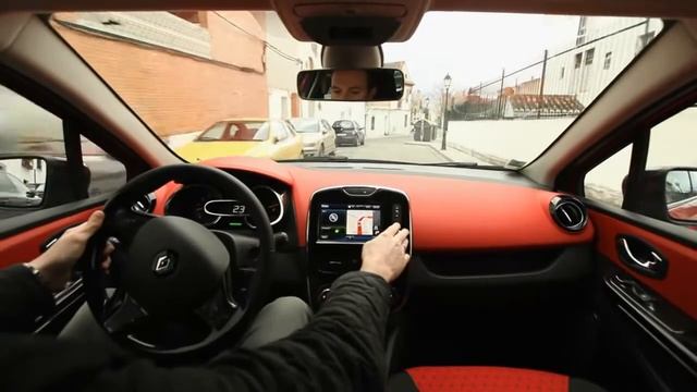 Renault Clio Grand Tour смотреть онлайн