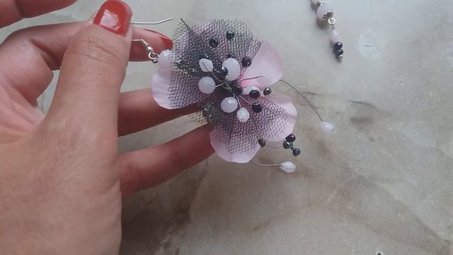 Украшения с маками, ювелирной сеткой и каучуком ? смотреть онлайн