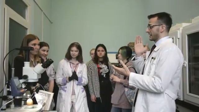 Визит учеников детской художественной школы имени И. П. Саутова во ВНИИГРЖ смотреть онлайн