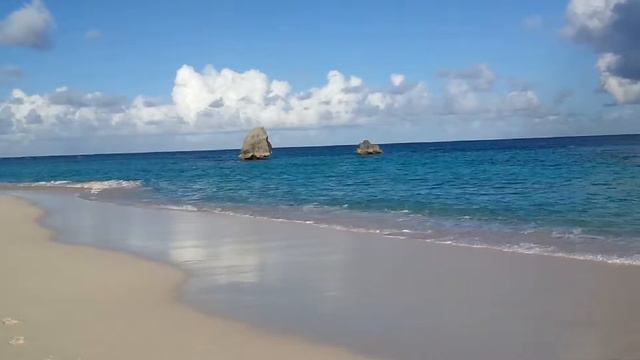 Pink sand beach BERMUDA смотреть онлайн