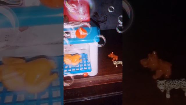 |Игрушки едят шоколад!?| смотреть онлайн