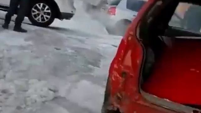 на Ильинке взорвался гараж. Подслушано Новокузнецк. смотреть онлайн