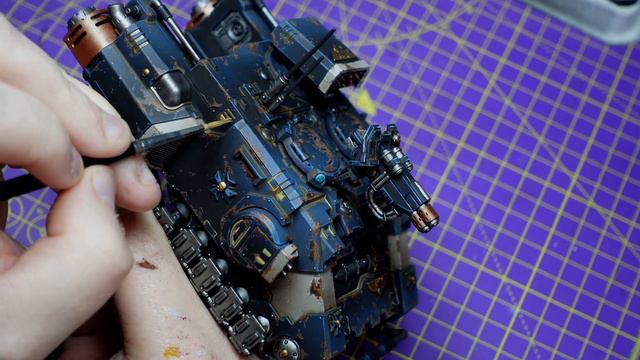 Weathering this WARHAMMER Tank, after a long journey. смотреть онлайн