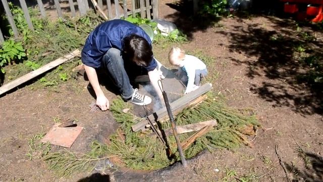 Высаживаем помидоры. Жарим сырники на костре. смотреть онлайн