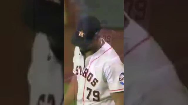 😳 Fildeo espectacular de Jose Abreu a Yandy Diaz!! смотреть онлайн